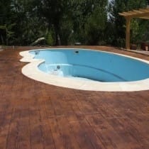 Radier Textura Madera en Piscina